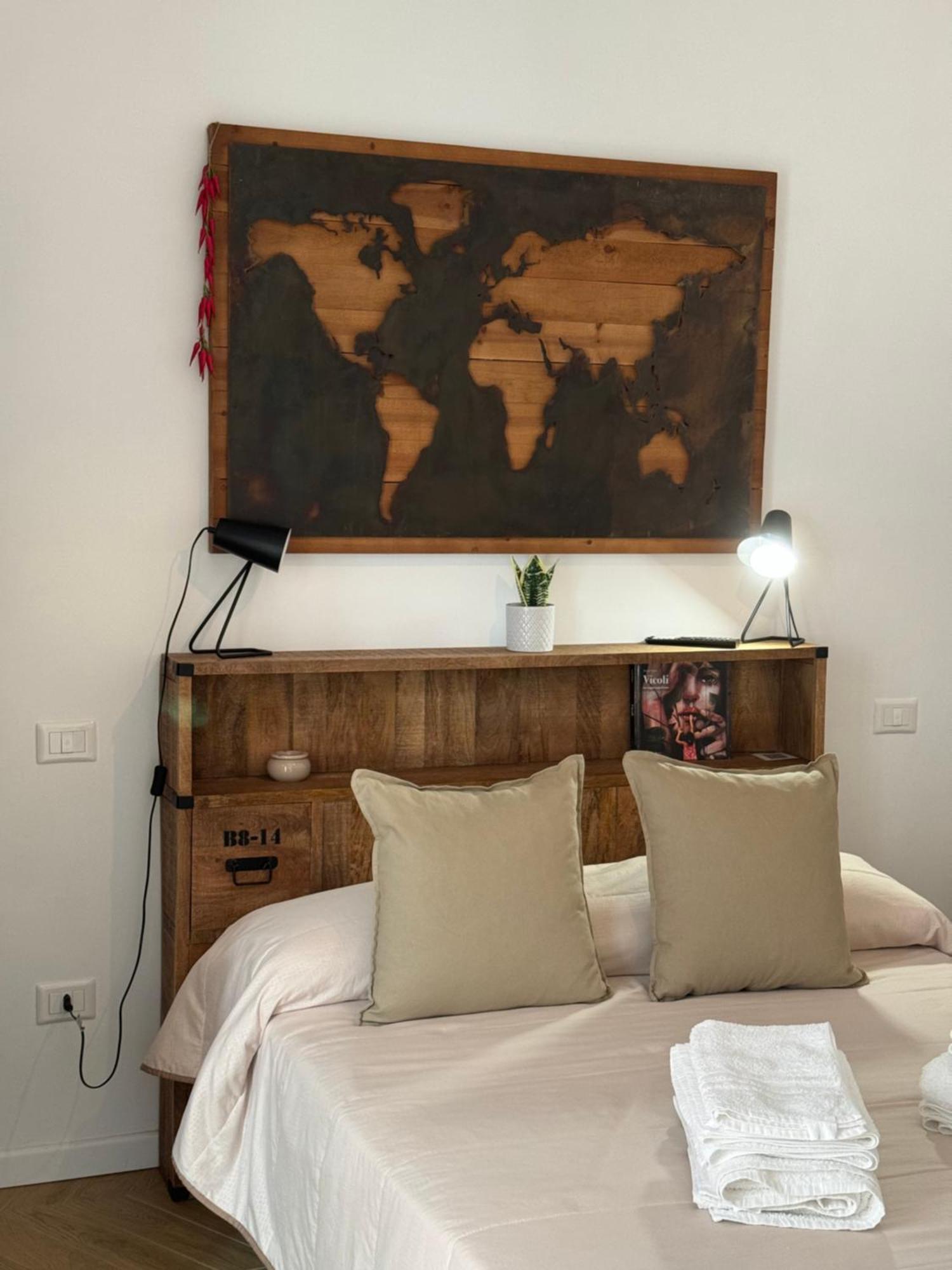 Gennarino Apartments - Panorama Suite With Balcony And Urban Loft เนเปิลส์ ภายนอก รูปภาพ